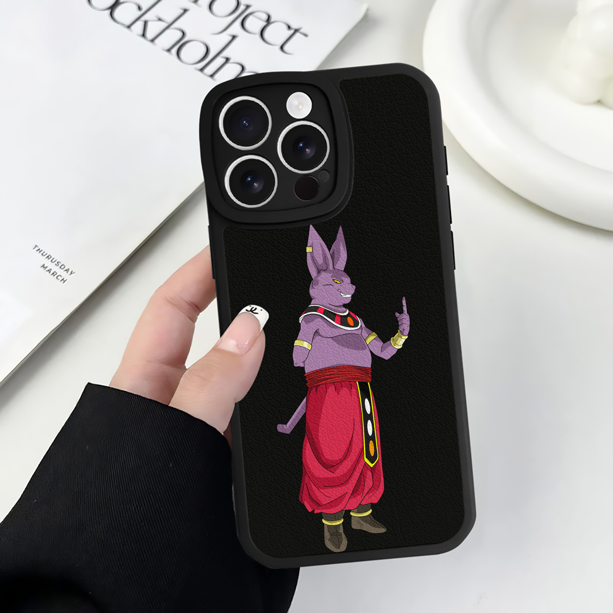 （画像用） ドラゴンボール シャンパ DRAGON BALL Champa 【iPhone 16シリーズ対応】シリコンスマホケース（レザー調） 材質：シリコン